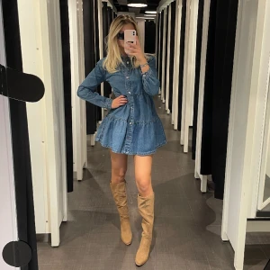 Jeansklänning - Aldrig använd! Storlek S