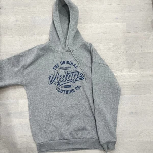 Hoodie - • fint skick • vintage 