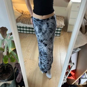 Omlott kjol - Omlott hippie kjol som är så fin till sommaren! 🩵