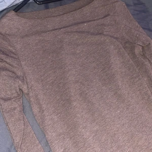Intimissimi tröja  - Superfin Intimissimi tröja som glittrar💕 pris kan diskuteras💕 nypris 549kr