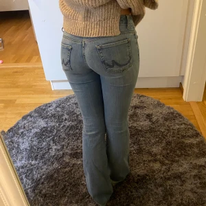LTB jeans Lågmidjade!! - Säljer dom här superfina Jeansen som är perfekt till våren. Fint skick. Som en normal S i storlek. W26 L34. 
