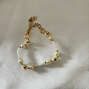 Pärlarmband  - Säljer dessa fina handgjorda pärlarmband 