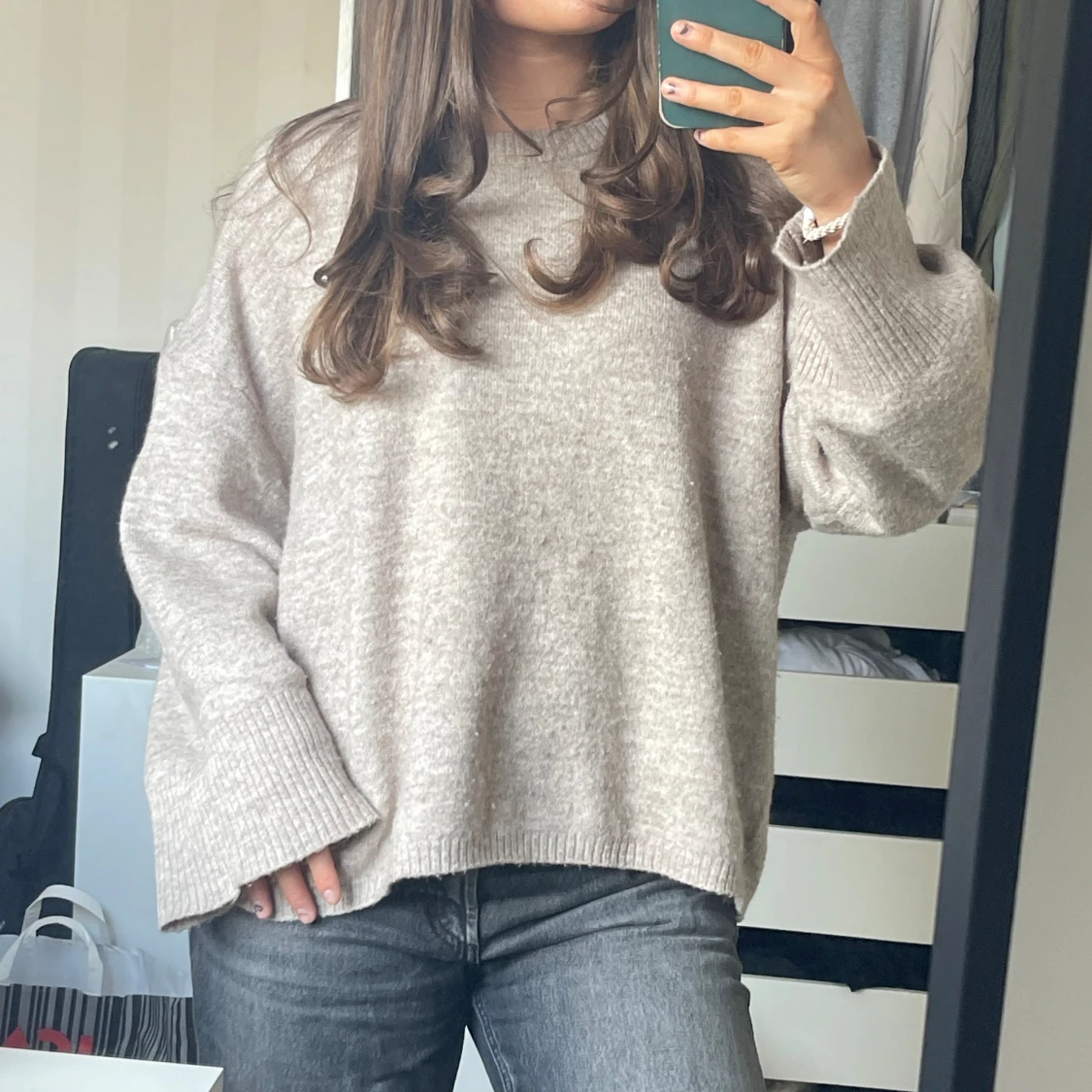 Beige stickad tröja från HM! - 90