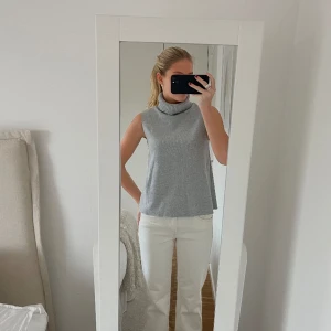 Poloväst - Mjuk polotröja utan ärmar! Knappt använd❤️