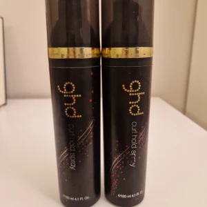 Ghd curl hold spray - Två st ghd curl hold spray med värmeskydd.   Ca 10% kvar i ena och 20% i andra (snart slut). Säljes tillsammans. 