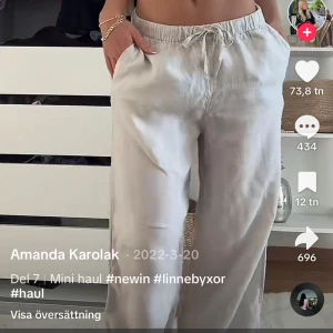 Linnebyxor  - Säljer dessa linnebyxor ifrån arket, aldrig använda. Originalpris är 690 kr