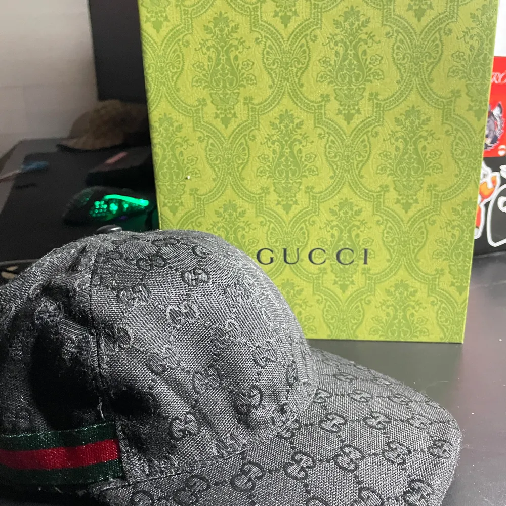 Helt nu Gucci keps använd 2-3 gånger.10/10 kvale 🤩så skriv om ni vill ha mer bilder eller några frågor . Accessoarer.