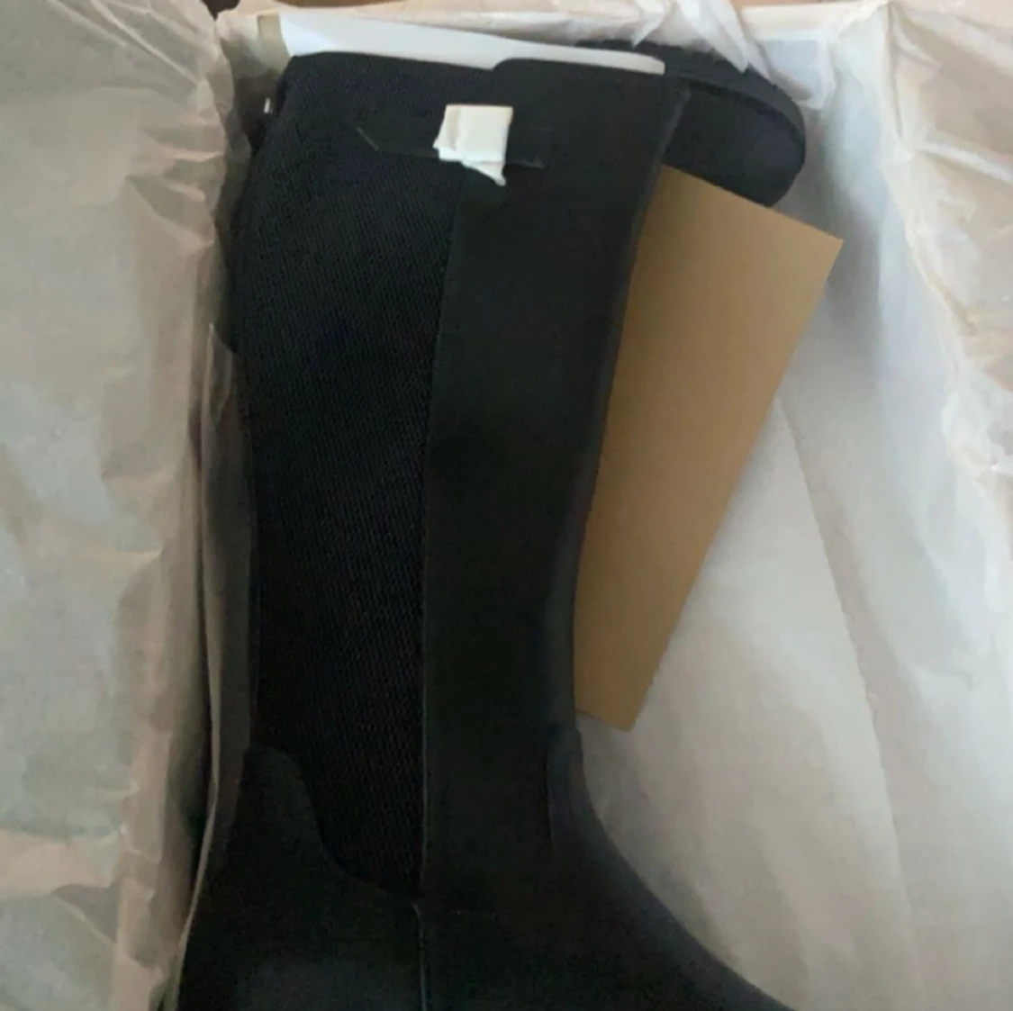 Svarta höga stövlar  - 91