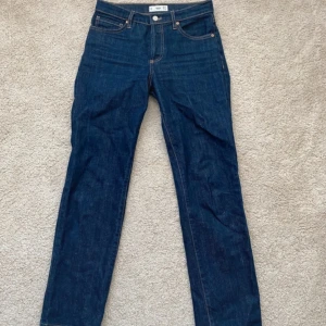 Straighta jeans - Jeans från mango, använd två gånger  