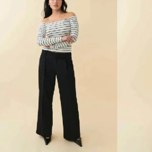 Gina tricot kostymbyxor  - Använd en gång 