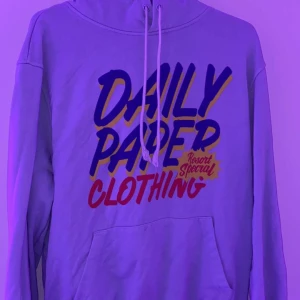 Daily paper hoodie  - Daily paper hoodie Strlk: M Nypris 1200kr🧾 Bra skick inga hål! Finns i lund 📍 Kan också fraktas📦  