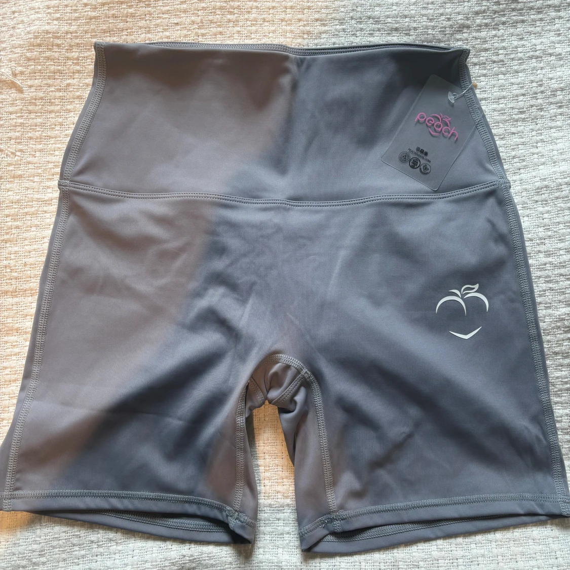 Peach tights shorts  - 93