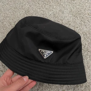 Prada Hatt - Helt ny 