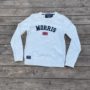 Morris stickad - Morris stickad tröja size S. Endast använd vid ett tillfälle, som ny.