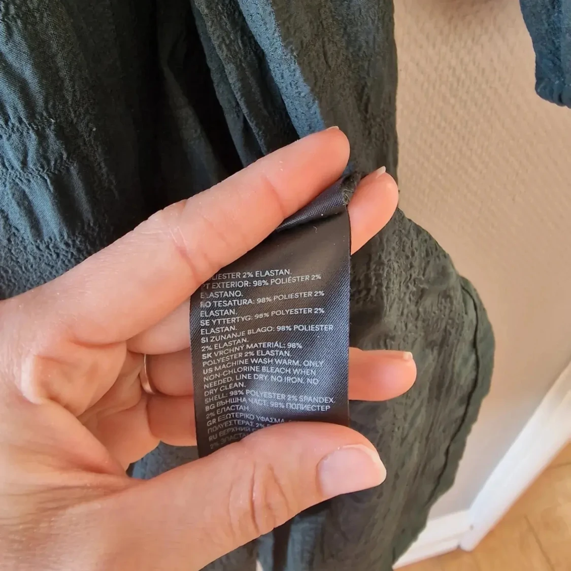 Bäckebölja omlottklänning  - 93