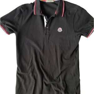 Moncler pike  - Aldrig använd, skriv vid mer frågor 