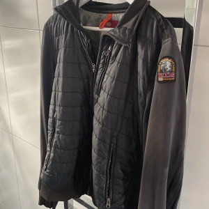 Parajumper Cardigan - Strl L Grå/GråBrun på armarna Passar L/M