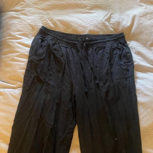 linnebyxor  - linnebyxor perfekta inför sommaren😍