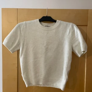 Topp - Gullig topp