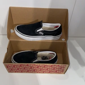 Vans skor - De här vans skorna är använda 10 gånger bra skick köpt 2021 tvättas innan köp