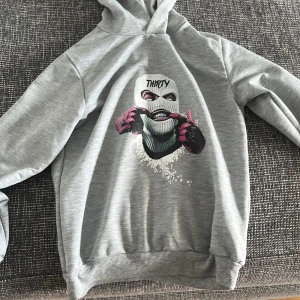 Hoddie - 152 storlek