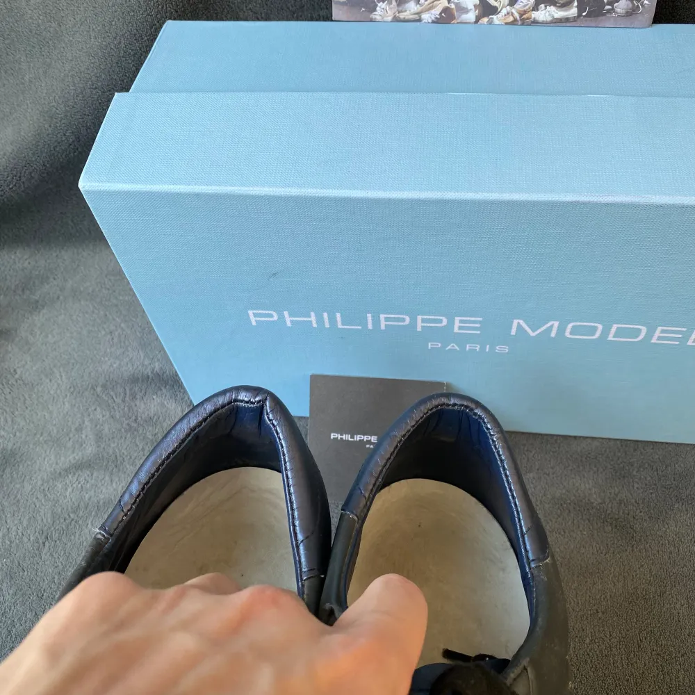 Philippe Model skor i fint skick🌟 | Storlek: 43 passar upp till 43,5 |  ingår: box och kort. Skor.