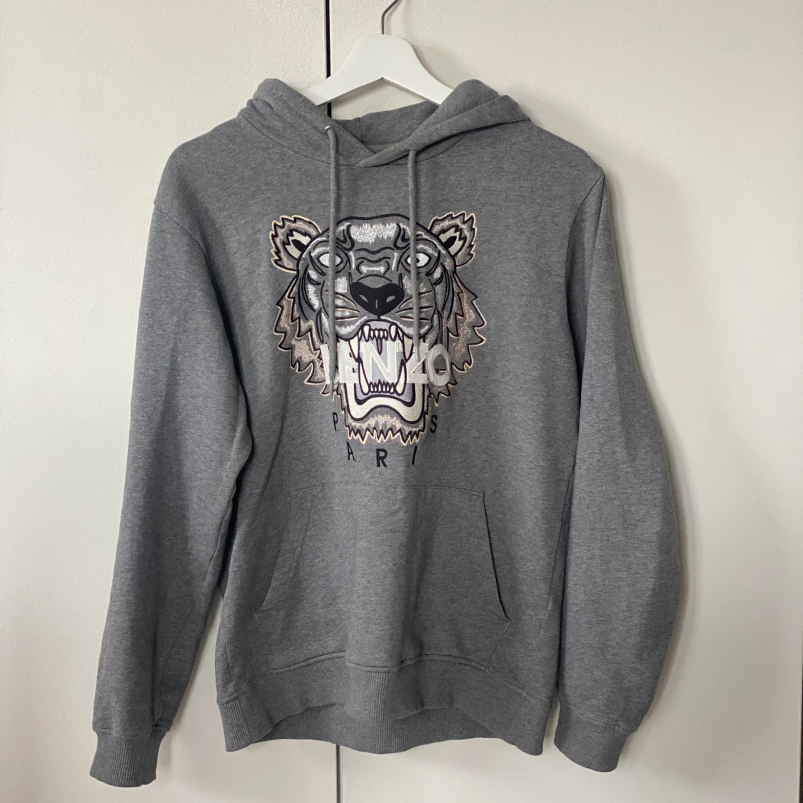 Grå Kenzo hoodie