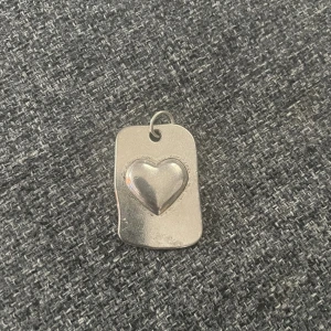 Berlock  - Ny berlock som ser lite sliten ut,den stilen 