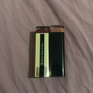 läppsyl - två super bra läppsyl från maxfaktor aldrig använda och i helt nytt skick 💓