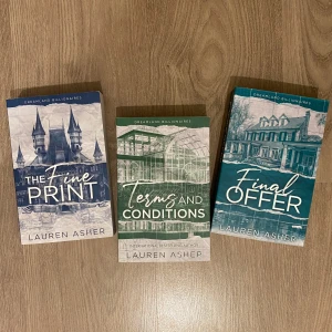 Dreamland Billionaires  - Säljer The Fine Print, Terms and Conditions och Final Offer av Lauren Asher, de är olästa så är i väldigt bra skick 😊💕