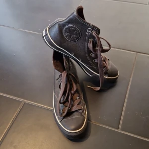 Converse skinn - Aldrig använda, brunt skinn. 