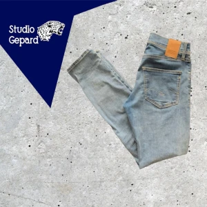 FETA REPLAY HYPERFLEX  - Replay Wallys Hyperflex | Skick: 9/10 | Ungdomsstorlek 12 år | Modellen är 180 cm | Mitt pris 399kr | Här av dig om du undrar någonting!