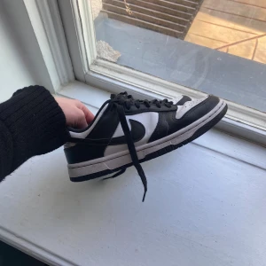 Nike sko - Kule nike sko! Størrelse 38! Selges fordi de er for små for meg!🥶