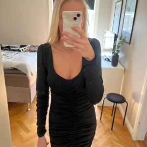 Festklänning  - Aldrig använd!