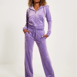 Juicy dress -  Skriv privat för bilder hoodie + hoodien