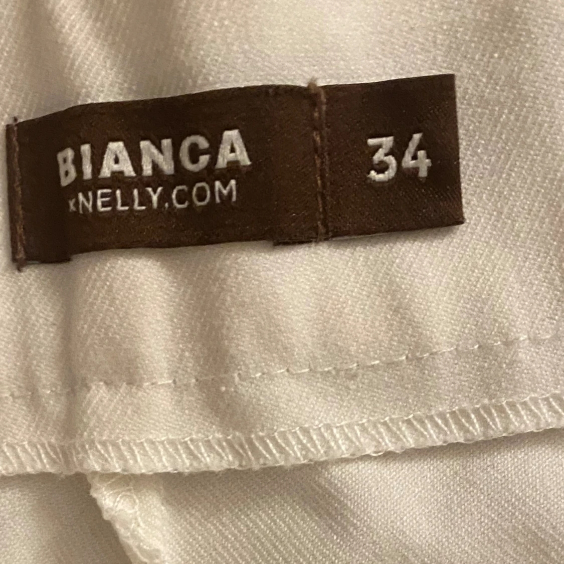 Bianca kostymbyxor  - 91