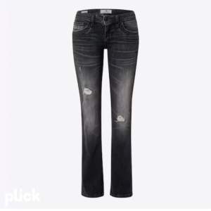 söker någon av dessa jeans i 25/30, 25/32 eller 25/34 , ltb valerie i någon svart eller mörkgrå färg