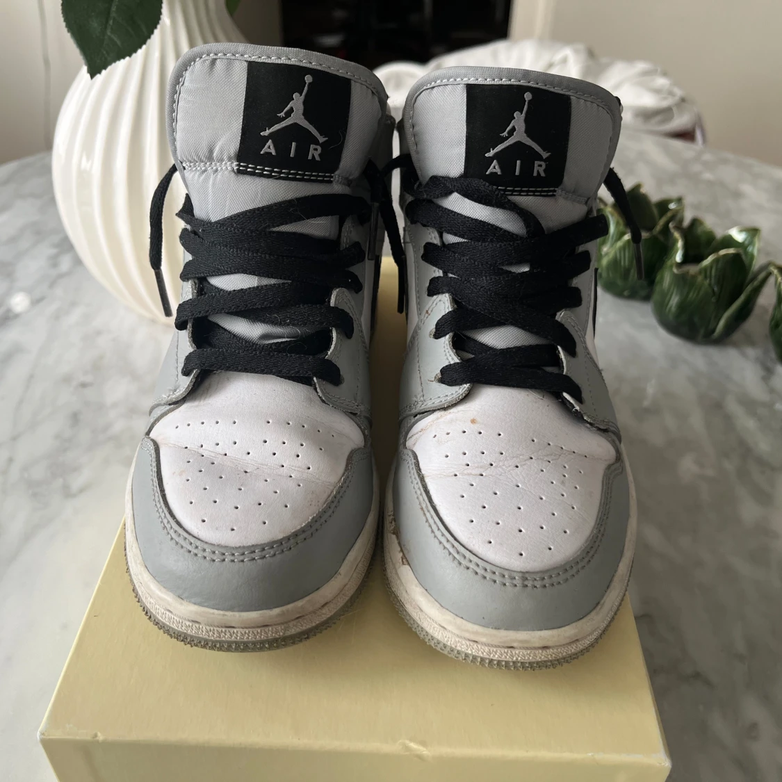 Jordan air mid  - 91