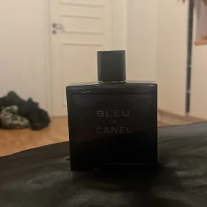 Bleu de canel  - Det är runt 90 ml kvar i flaskan 