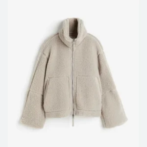 Intressekoll  - Vill se hur mycket jag kan få för den buda eller köp direkt för 900+ frakt 