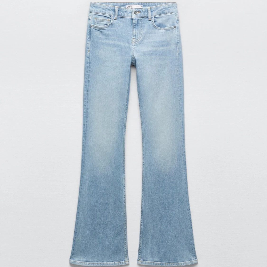 Lågmidjade Flare Jeans - 90