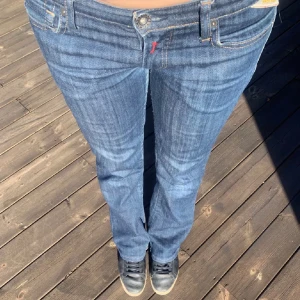 Replay jeans - Jag säljer exat dom där Jeansen. Ny pris ca 1600. Säljer för de är försmå. Lånade bilder❤️