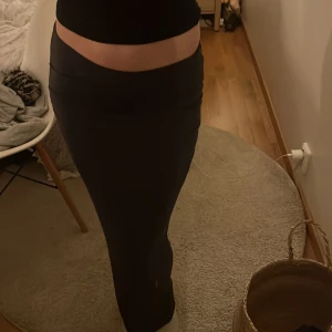 kjol  - Jätte fin kjol fårn gina, säljs pga att jag inte använder den❤️❤️