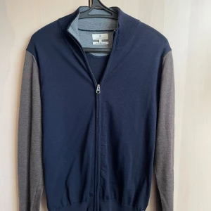 Hansen & Jacob kofta - Säljer min Hansen & Jacob kofta som är för liten! Strl S Skick 9/10 Pris 399kr  