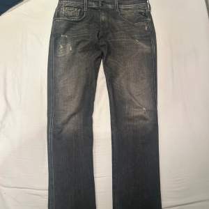 Replay anbass jeans i nyskick Nypris 1800 