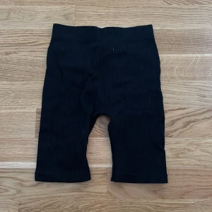 Ribbade cykelbyxor - Ribbade cykelbyxor stl 34