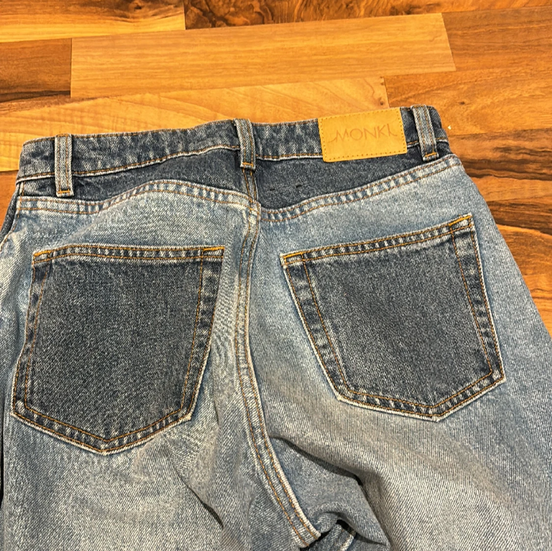 Jeans mörk/ljusblå Monki - 91