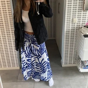 Långkjol  - Långkjol från h&m❤️ 