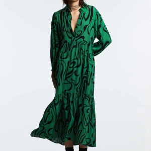 Zara klänning  - Xs, är i väldigt bra skick 