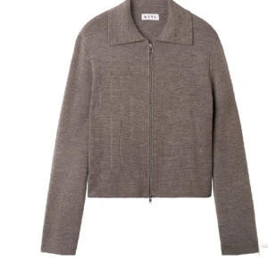 Cardigan  - Snygg cardigan, som ny 💕